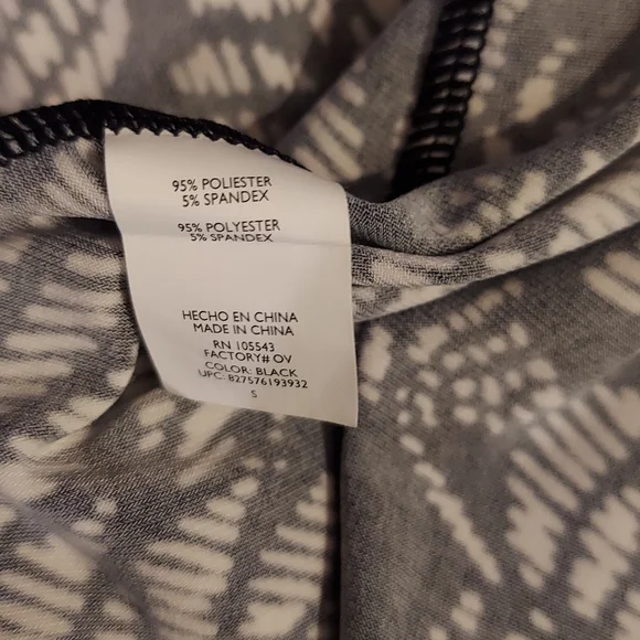 Vintage wrap dress by Daisy Fuentes- black and white - Picture 10 of 10